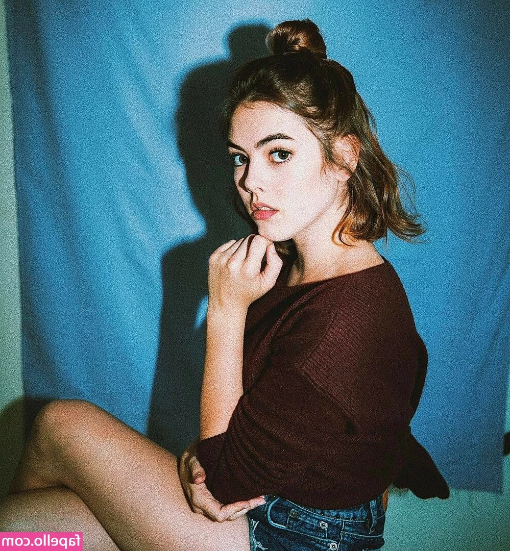 McKaley Miller [ mckaley-miller ] - Ayak kalıntıları mı yemek isteyen