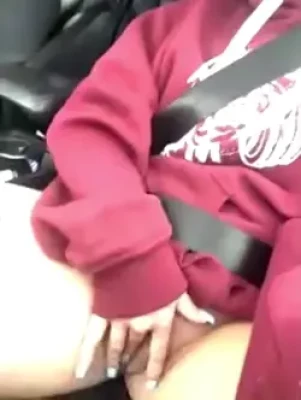  [ lucy-brookess ] - Hey had to reupload this video from yesterday! Sorry if you missed