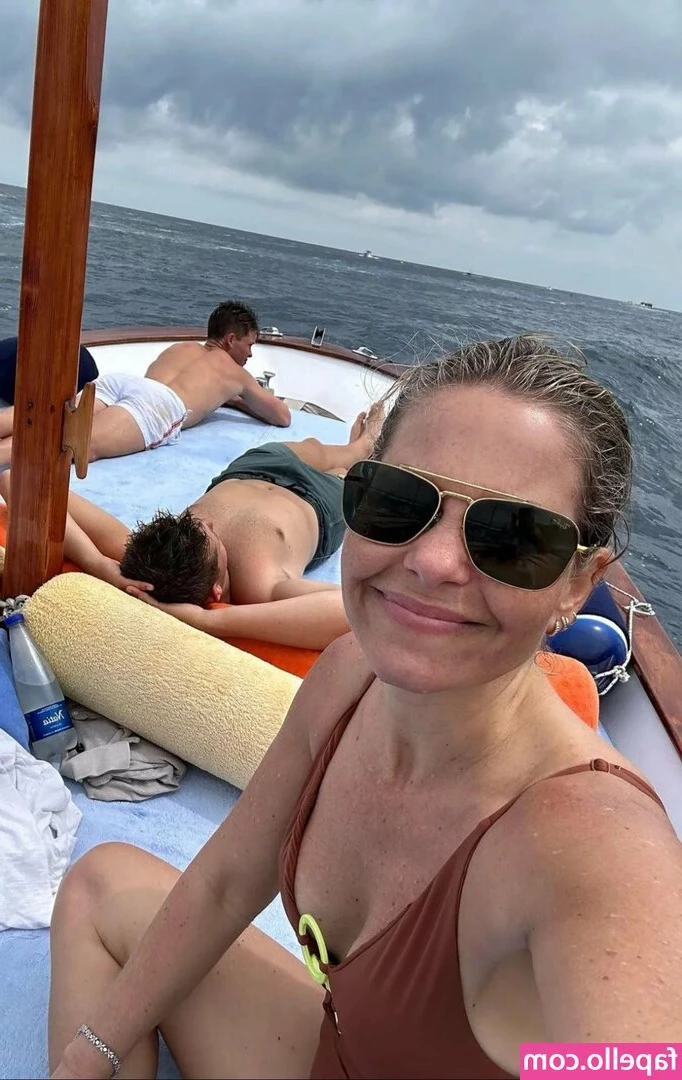 Candace Cameron [ candace-cameron ] - U have to jerk off to this or else you ll get a really painful cavity