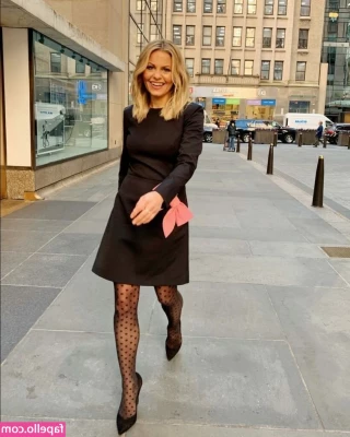 Candace Cameron [ candace-cameron ] - 50 Shades of Red continues with my sexy bestie Victoria 🥵 and you