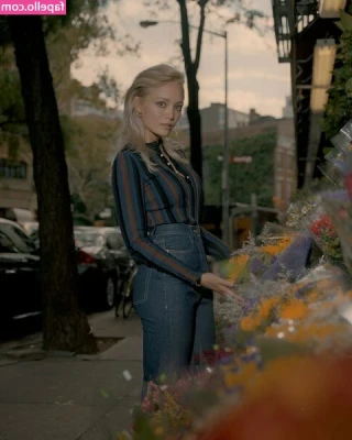 Pom Klementieff [ pom-klementieff ] - I love having you worshipping me day after day after day ♥️