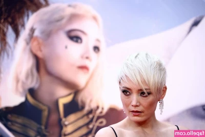 Pom Klementieff [ pom-klementieff ] - Early morning fun  What do we do next