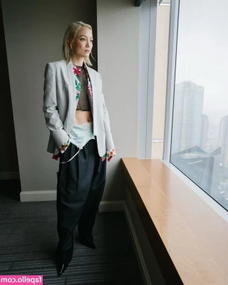 Pom Klementieff [ pom-klementieff ] - This picture is just the presentation of how I started to masturbate 