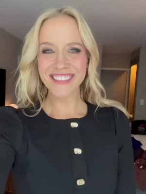 Jessy Schram [ jessy-schram ] - Good night my luvs  Have sweet dreams  preferably about me