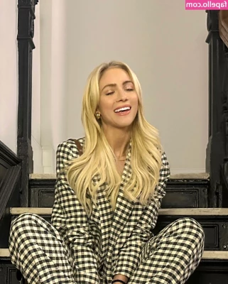 Brittany Snow [ brittany-snow ] - take me by my boobs🍒🥰