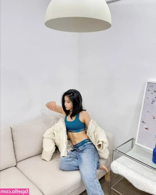Kim Yong-sun [ kim-yong-sun ] - It s Mother s Day  Tip your fav milf