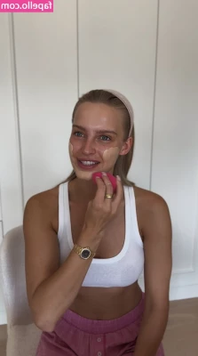 Karolina Pisarek [ karolina-pisarek ] - beat it up