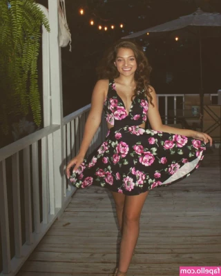 Erika Bierman [ erika-bierman ] - First beach trip of the summer
