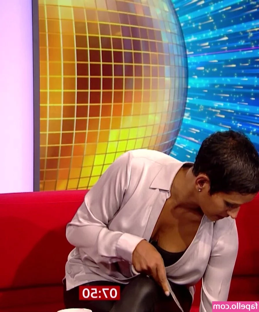 Naga Munchetty [ naga-munchetty ] - Freshly shaven feels so good