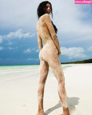Hope Dworaczyk [ hope-dworaczyk ] - Fucking beachball   P1