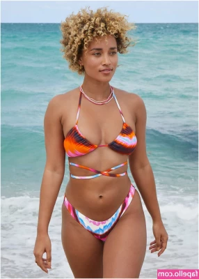 Elle Smith [ elle-smith ] - Your fuckdoll 😇