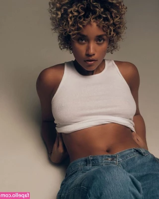 Elle Smith [ elle-smith ] - Essa e pra deixa usar a imaginação