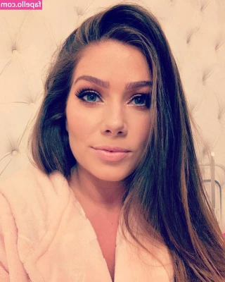 Nikki Sanderson [ nikki-sanderson ] - Kiss it for me    Swipe