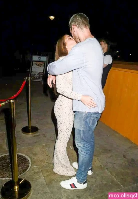 Nikki Sanderson [ nikki-sanderson ] - ass that bounces back 😇