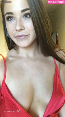 Isla Lockhart [ isla-lockhart ] - https onlyfans com 333256965 monserrat 01