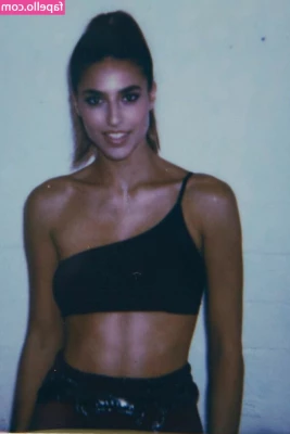 Julia Rath [ julia-rath ] - Good morning baby, Happy Friday x