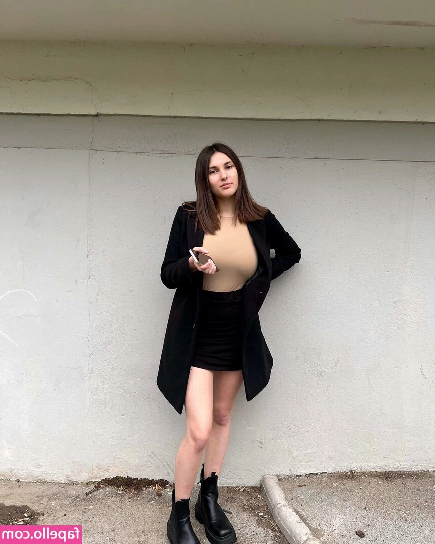Clarisse Dupont [ clarisse-dupont ] - Come get me   x