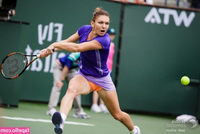 Simona Halep [ simona-halep ] - Baño bien rico