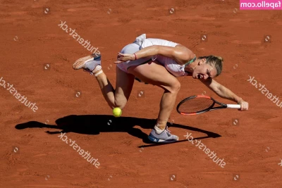 Simona Halep [ simona-halep ] - Want to go on a walk with me
