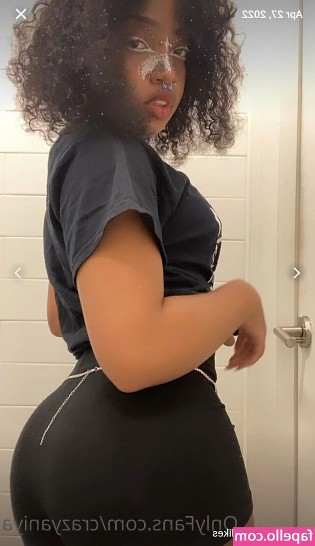 Crazyaniya - Booty, I really need someone to rough me up a little