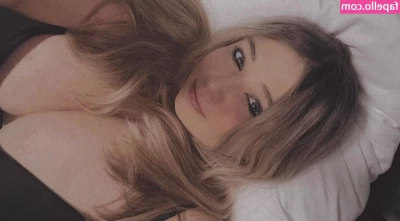 Emaliehall - Join me in the shower and wait til the end for a delicious surprise  