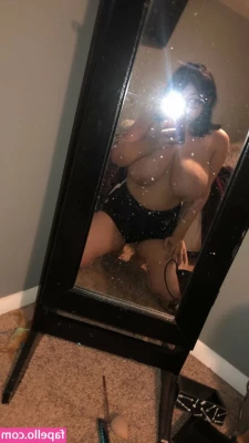 Emaliehall - Oh yeah that s gonna get in ur mouth alright