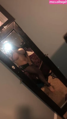 Emaliehall - Hey I m  florbabyok I m a looking for a daddy    I ll do everything