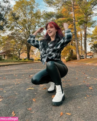 Sarah Lynne Marie [ sarah-lynne-marie ] - Tip ya girl if you like the two scenes dropped this week!!