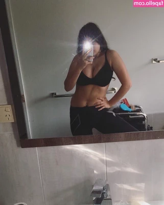 Chloe C [ chloe-c ] - Feels good  Taste better