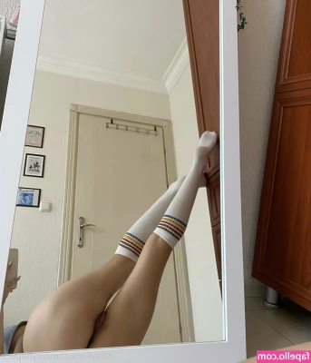 Zeynep Ece [ zeynep-ece ] - Love this mirror