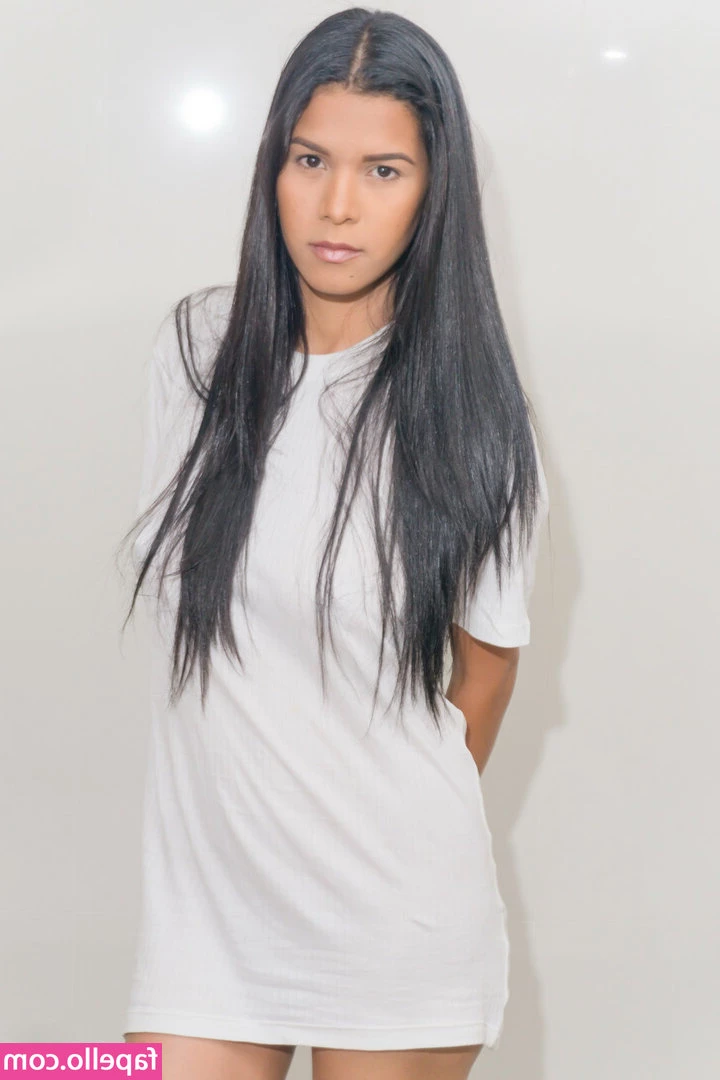 Angie Rivas [ angie-rivas ] - Beauty without expression is boring