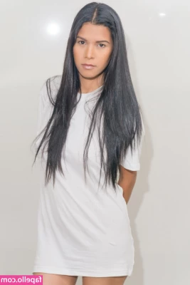 Angie Rivas [ angie-rivas ] - Beauty without expression is boring