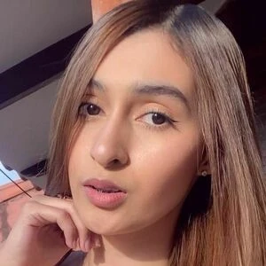 Yasi Alba