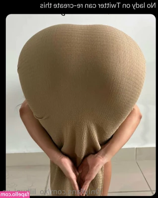 xo_lilhuni_xo [ xo-lilhuni-xo ] - Under boob pic   What you think