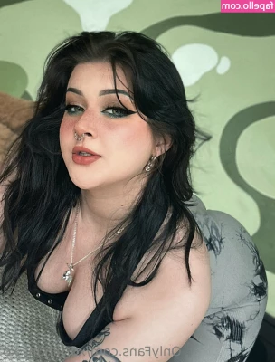 xo_lilhuni_xo [ xo-lilhuni-xo ] - Pin me against the wall  amp  Do as you wish