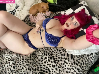 Nikkimichay - Currently editing 2 new videos    In the meantime enjoy my pretty