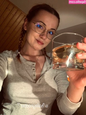 Hailey Cooper [ hailey-cooper ] - I have a great desire to tease you 😉 😉