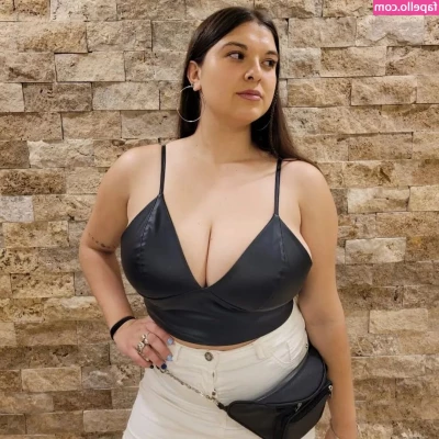 Agustina Doffo [ agustina-doffo ] - Stay at home  8