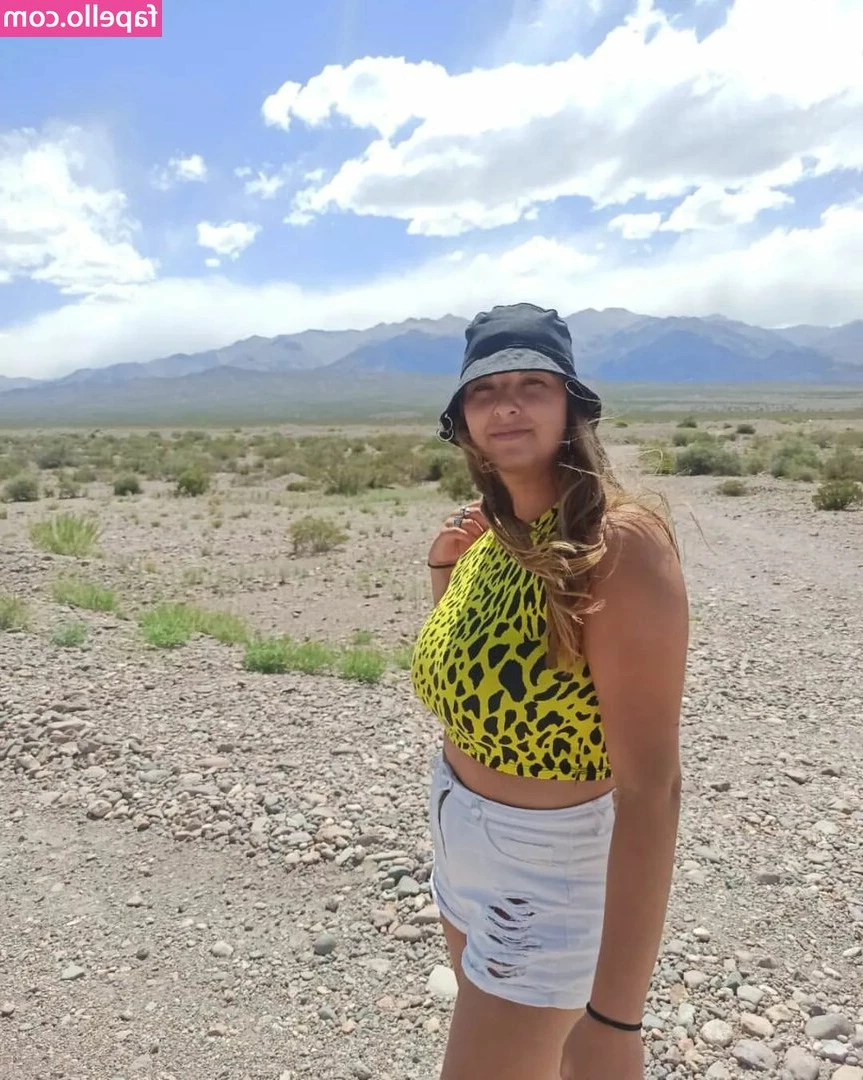 Agustina Doffo [ agustina-doffo ] - whos online and wants to have some naughty fun hehe