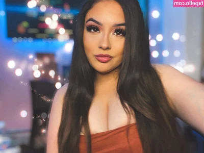 Esmeralda Quintero [ esmeralda-quintero ] - I have things that I want to do for you