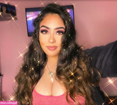Esmeralda Quintero [ esmeralda-quintero ] - looking for a slave to clean up this mess