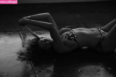 Lindsey Kevitch [ lindsey-kevitch ] - a