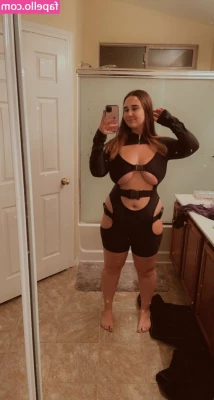 Goddess Ray [ goddess-ray ] - I love mirror pics, do you?😘