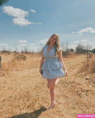 Anya Marie [ anya-marie ] - Don’t break eye contact
