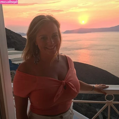 Kirsty Eccleston [ kirsty-eccleston ] - Happy love day    Will be posting more Valentine s sexy content part 1