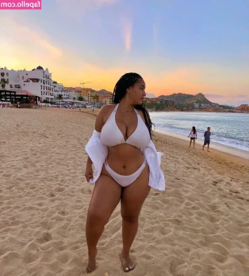 Katelyn Folasade [ katelyn-folasade ] - You'd love this to be your perspective, wouldn't you? 😏😈