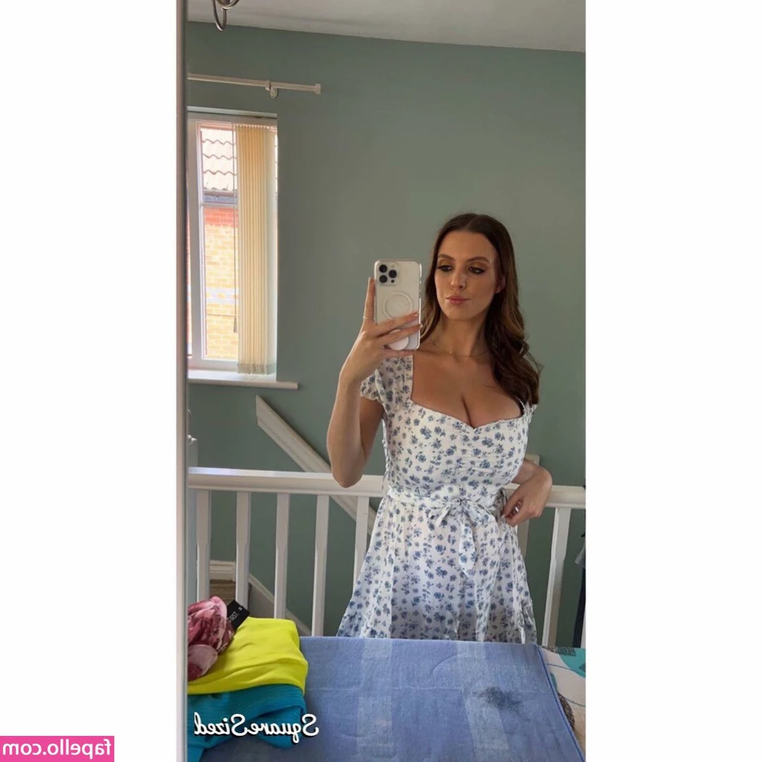 Chelsea Rowlinson [ chelsea-rowlinson ] - sweet eyes