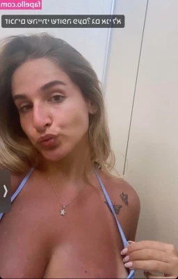Noa Perets [ noa-perets ] - Getting my tits and pussy out on my spa weekend