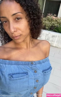 QueenSoTrill [ queensotrill-1 ] - When you explode and soak your phone 🥵