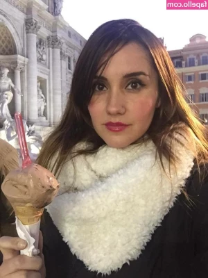 Dulce Maria [ dulce-maria ] - Do you want DAILY stories of MULTIPLE girls with blowjob deep throat